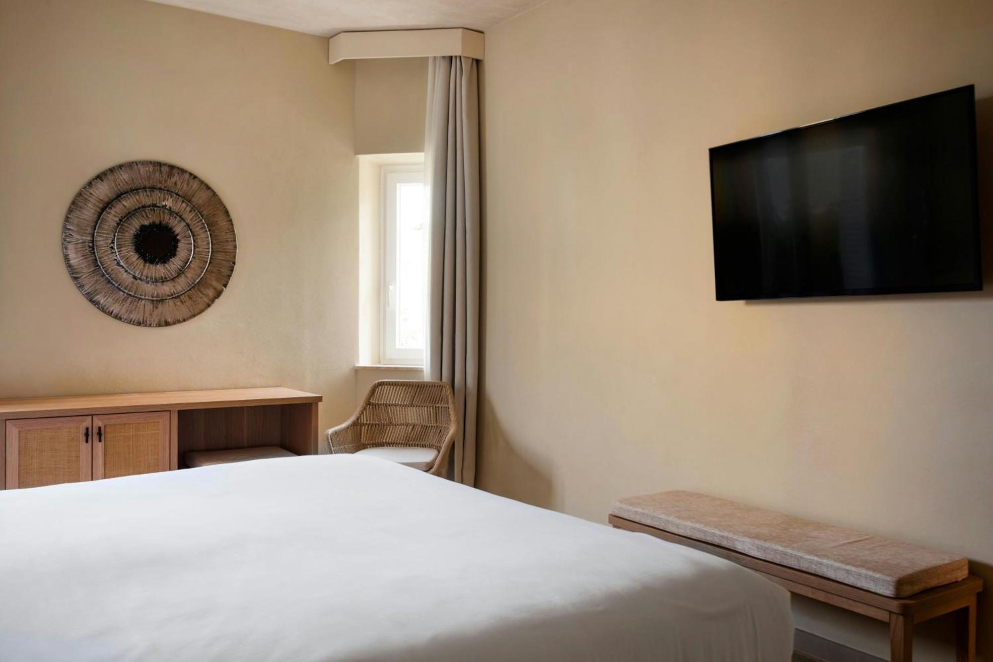 Hotel Mangia's Brucoli, Sicily, Autograph Collection 5*